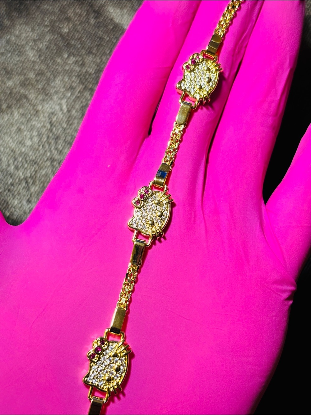 Pretty Bird Diamond-Cut Clover & Hello Kitty CZ Set Bracelet - Picture 6 of 12